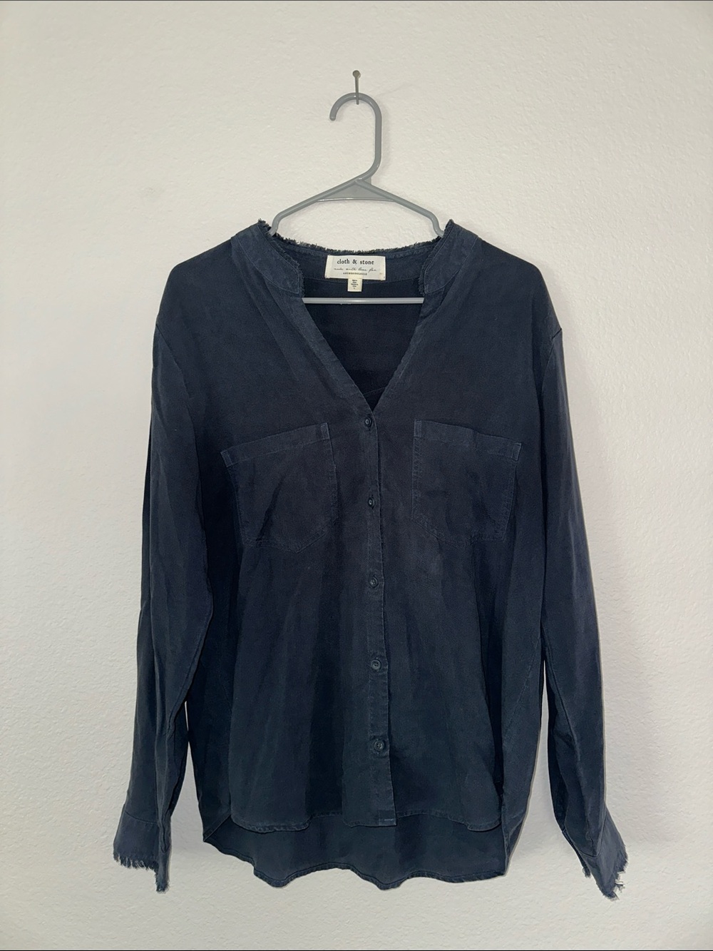 Cloth & Stone Anthropologie Women’s Blue Tencel Button Down Shirt Size Large